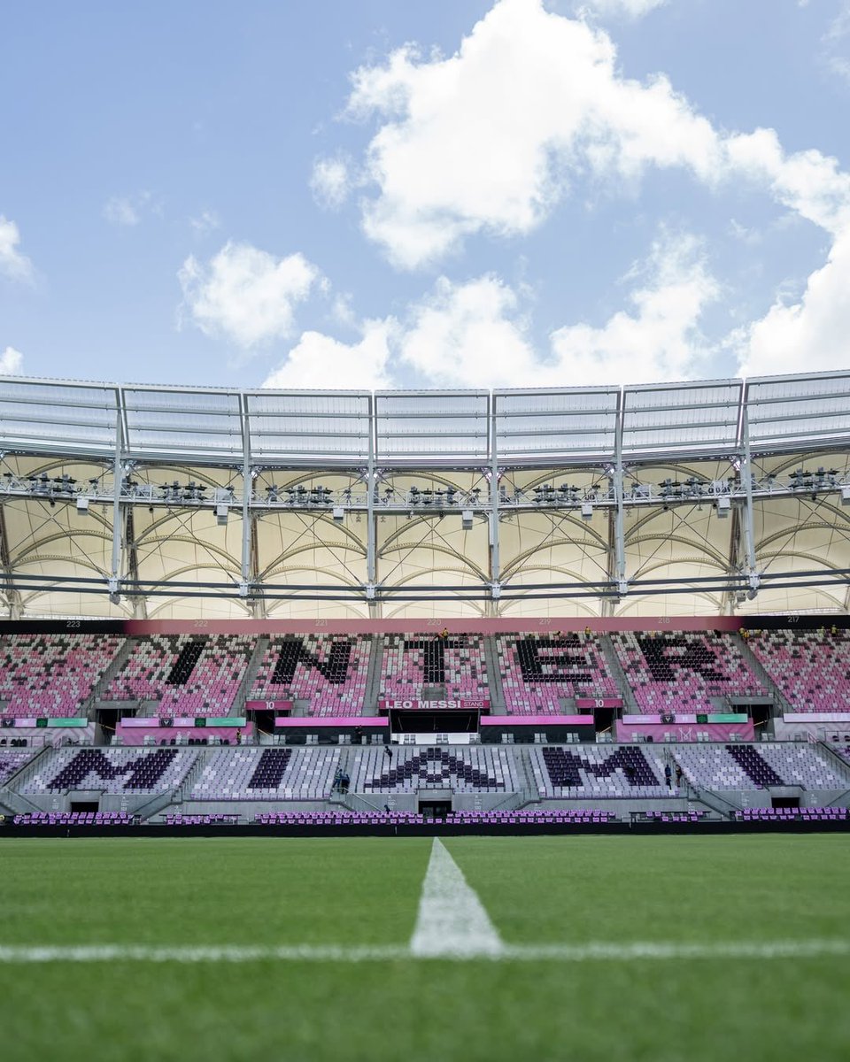 Messi World tweet media