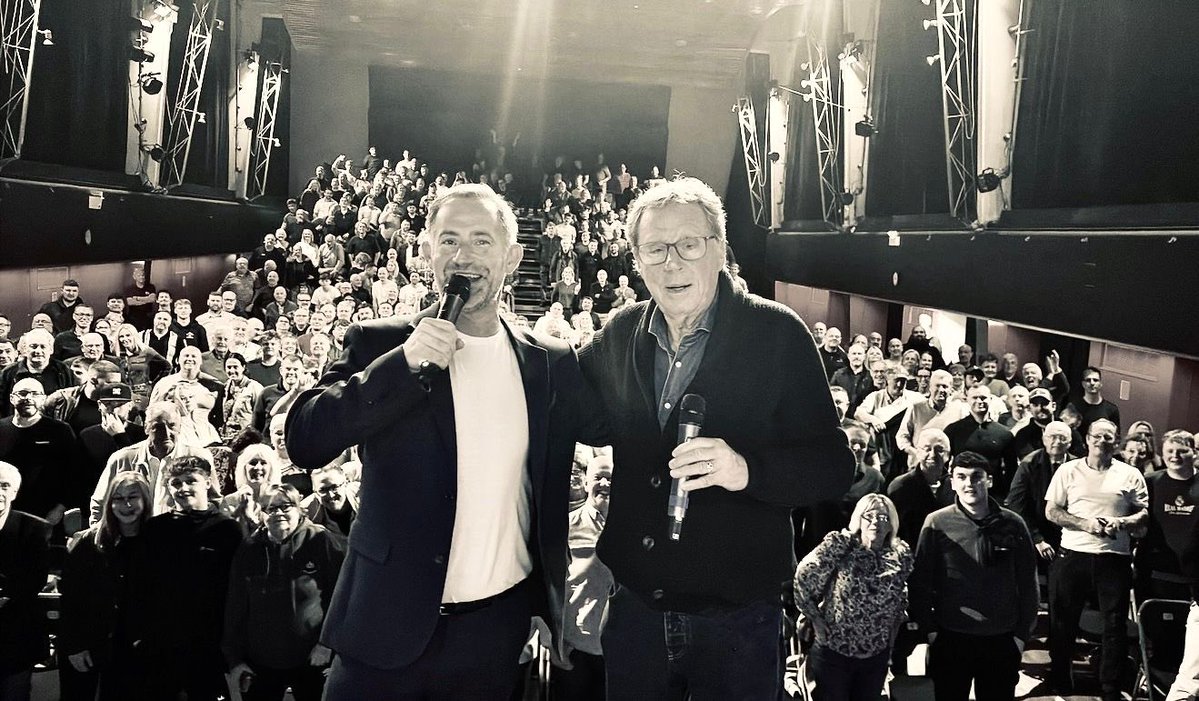 Broadystar's tweet image. It’s been a great last couple of weeks in the day job!

Nights with Harry Redknapp, Jermain Defoe, Terry Butcher, Chris Waddle, Huddersfield Town 100 year heritage, and several more!

#host #presenter #eventhost #compere #MC #interviewer #auctioneer