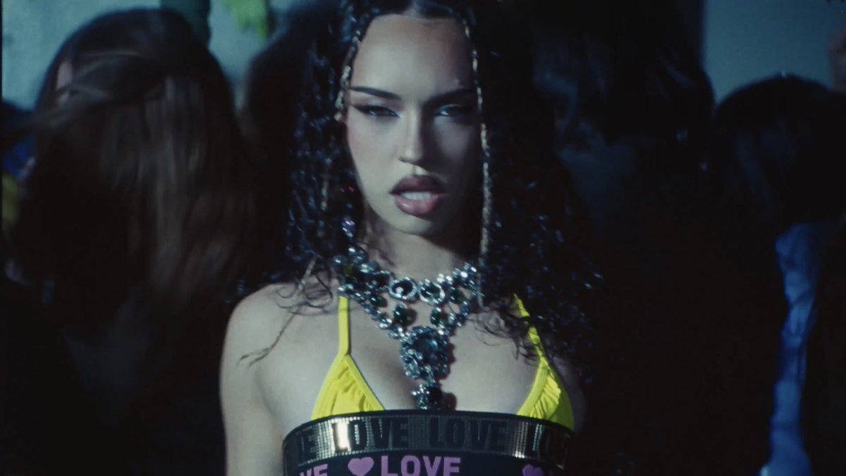 dani ⁶ tweet media