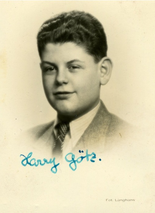 Auschwitz Memorial tweet media