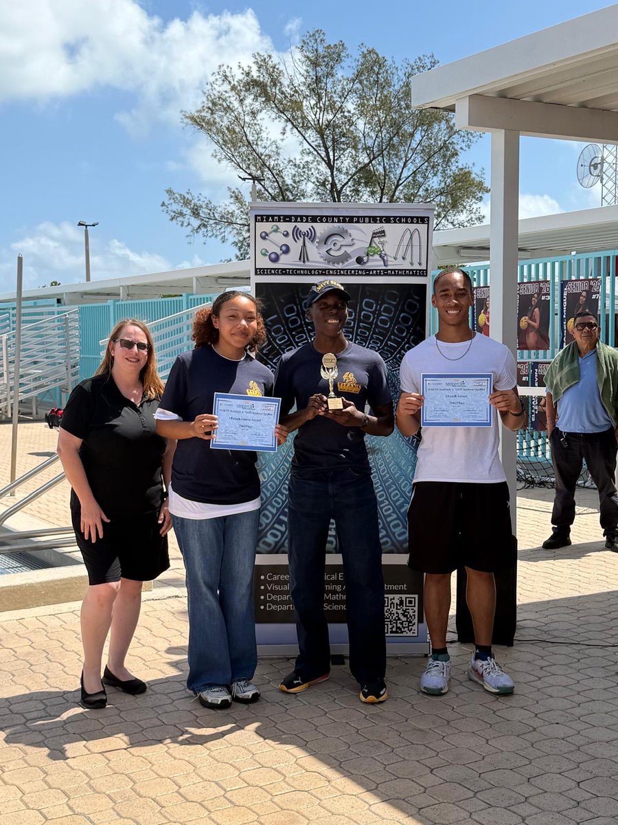MDCPS’ Robotics Leaders tweet media