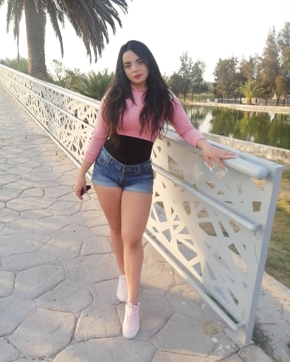 Esra tweet media