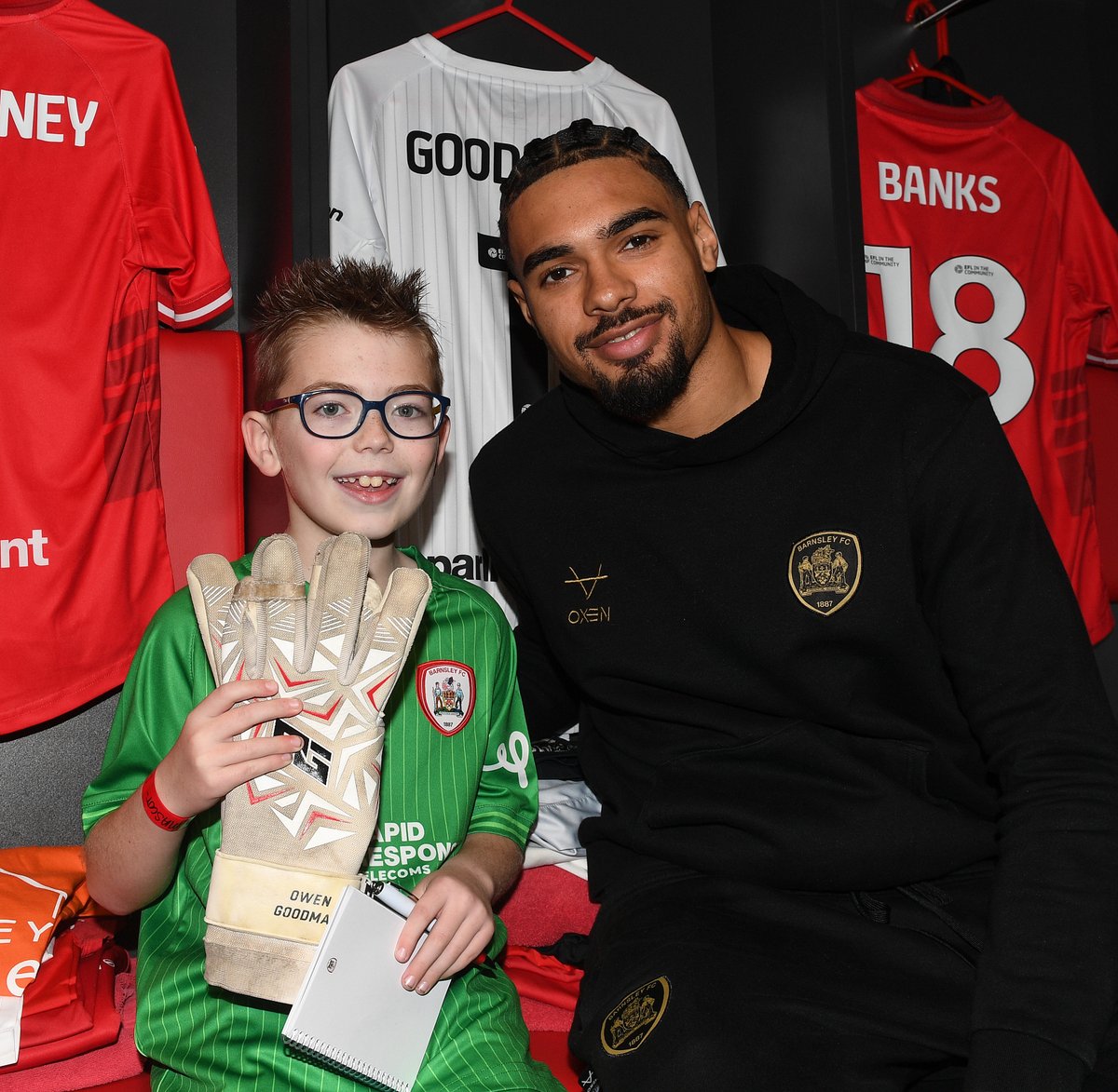 Barnsley FC tweet media
