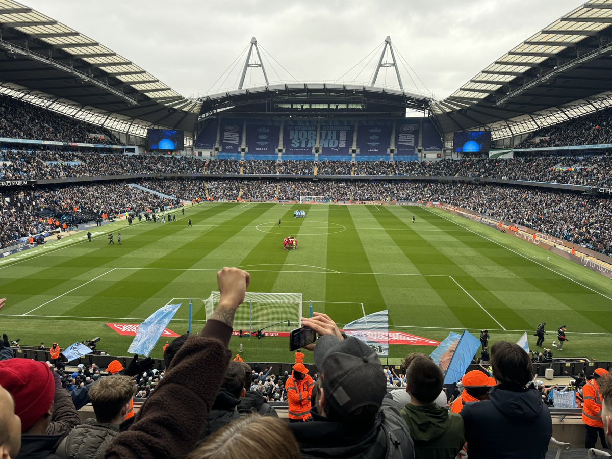 𝙹𝙰𝙼𝙸𝙴 𝙼𝙲𝚀𝚄𝙴𝙴𝙽 tweet media