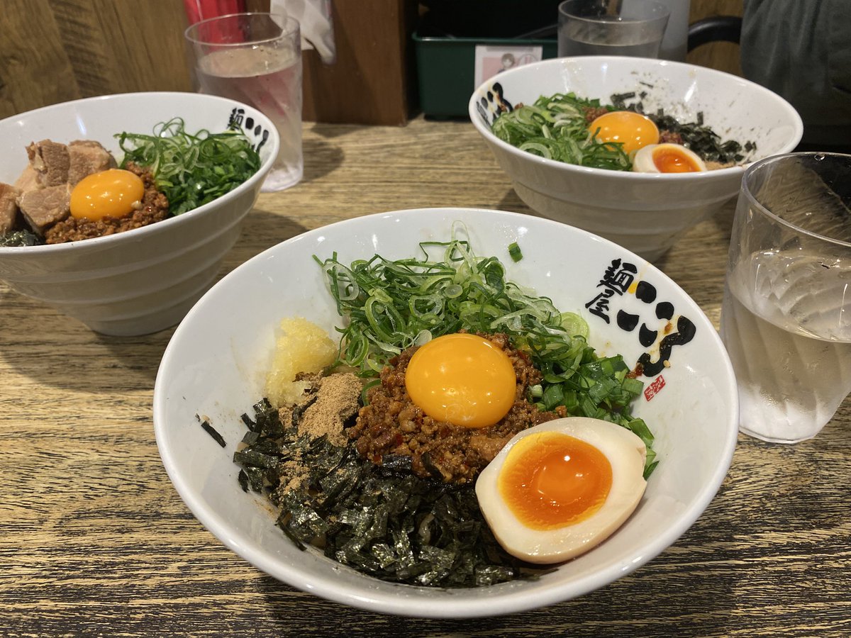 けんの tweet media