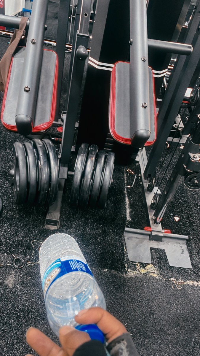 drnell_0007's tweet photo. Late night work out 🏋🏽‍♂️ https://t.co/nqU5URxDLK