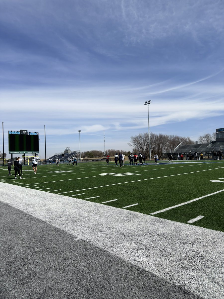 QualePatrick's tweet photo. Thank you @DakSt8Football and @CoachKibbie for having me out on campus for junior day! Loved seeing what your program was all about!
@RealJordanFast @riggsfootball https://t.co/6cFVTKXTH5