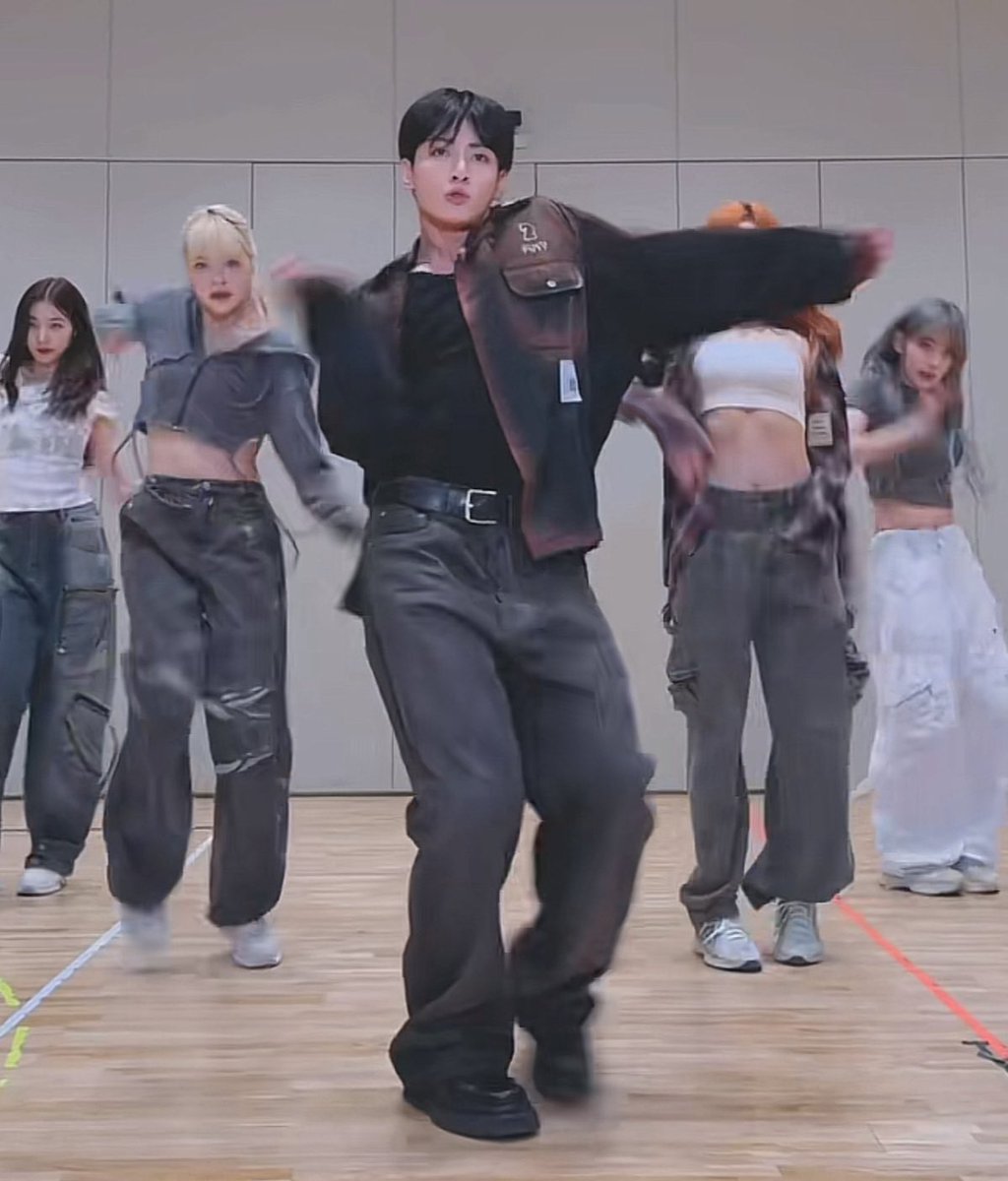 ⋆˚ʚɞ tweet media