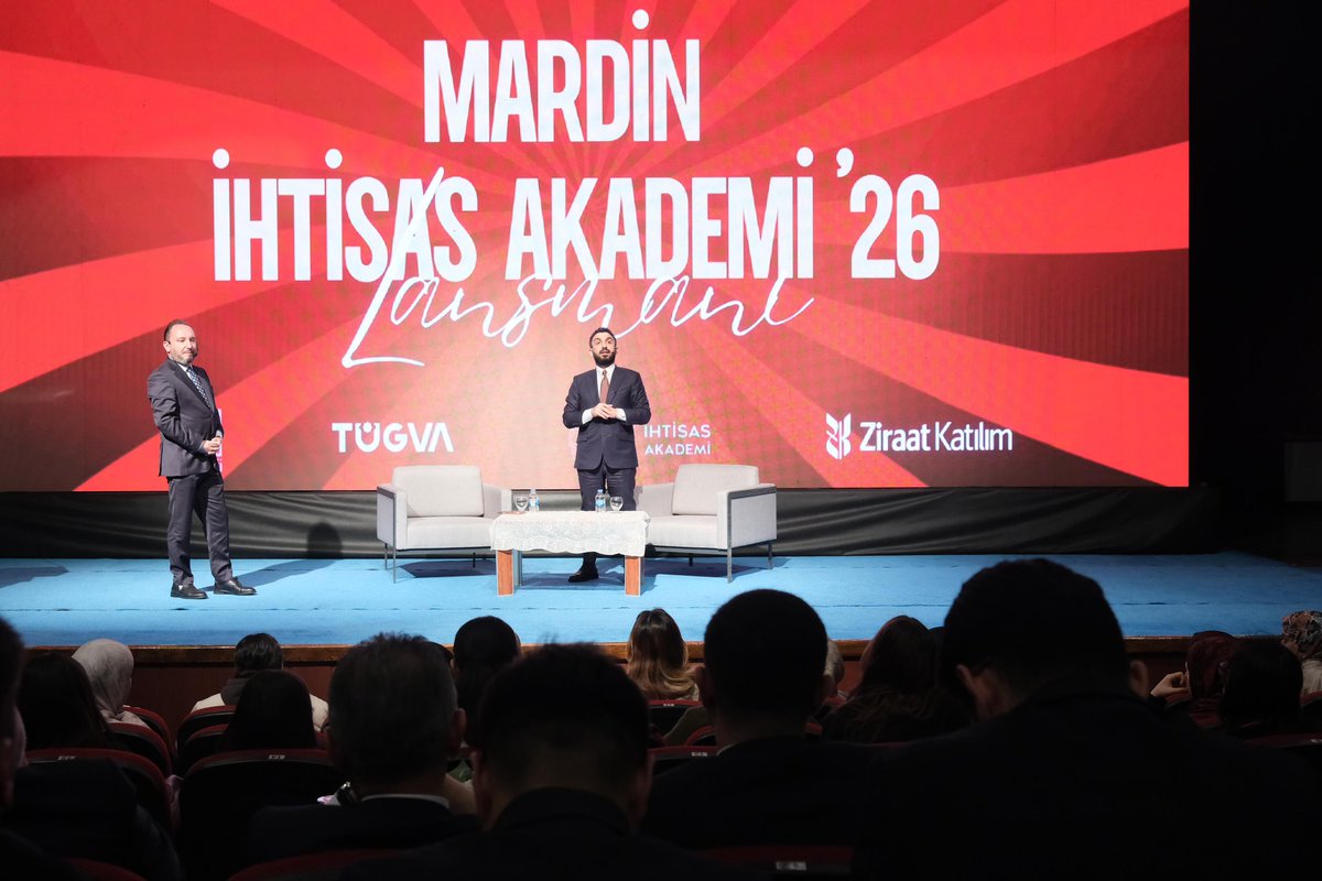 tugvauniversite's tweet photo. 📍Mardin

İhtisas Akademi ’26 Lansmanı’nı Mardin’de büyük bir coşkuyla gerçekleştirdik. 💪

Genel Başkanımız İbrahim Beşinci’nin katılımıyla, Gazeteci Türker Akıncı’nın moderatörlüğünde düzenlenen programda, Üniversite gençliğinin ihtisaslaşma serüveni konuşuldu. 📚✨ https://t.co/xP0NZCoewz