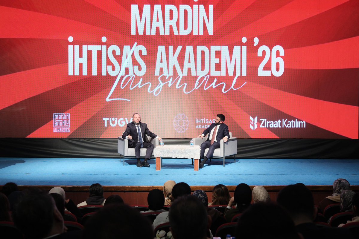 tugvauniversite's tweet photo. 📍Mardin

İhtisas Akademi ’26 Lansmanı’nı Mardin’de büyük bir coşkuyla gerçekleştirdik. 💪

Genel Başkanımız İbrahim Beşinci’nin katılımıyla, Gazeteci Türker Akıncı’nın moderatörlüğünde düzenlenen programda, Üniversite gençliğinin ihtisaslaşma serüveni konuşuldu. 📚✨ https://t.co/xP0NZCoewz