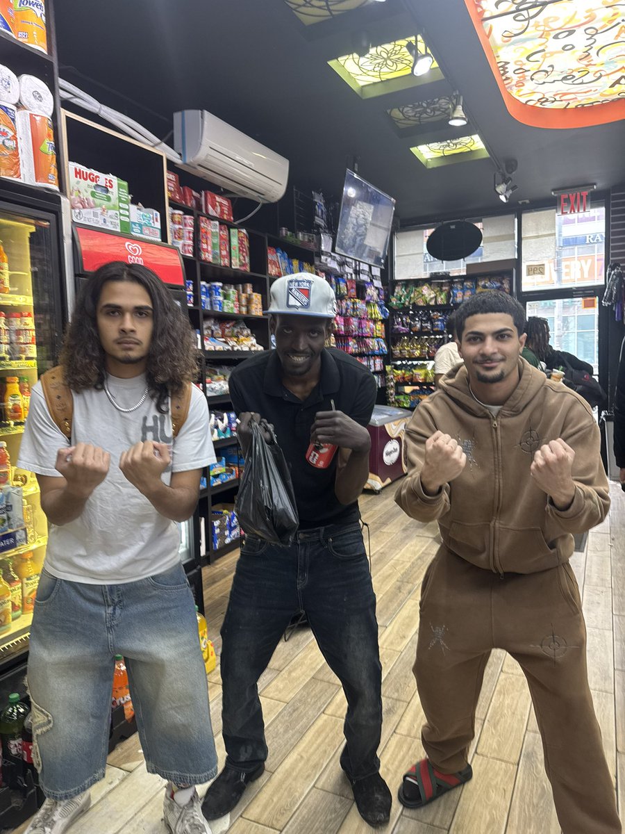 SIIX⭐️ tweet media