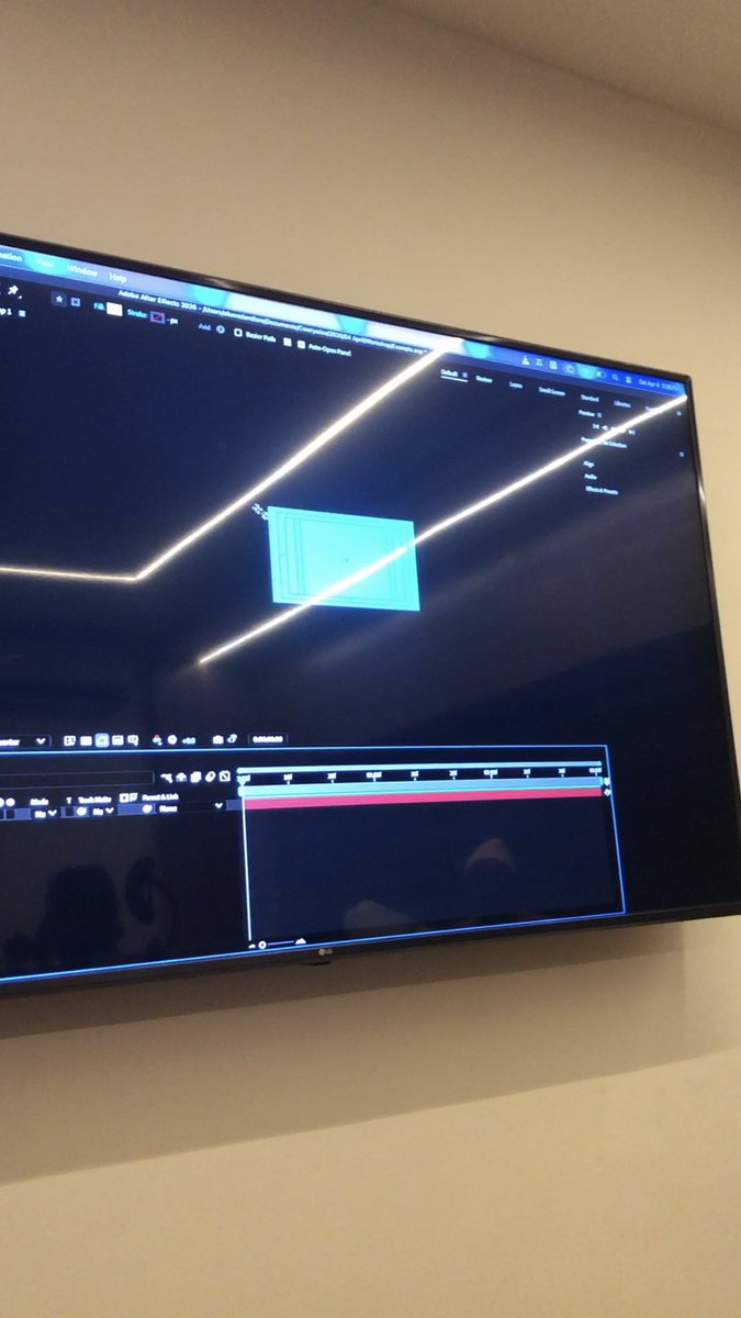Mimiangela120's tweet photo. I attended a motion design workshop at @cowrywise and now I’m thinking in animations 😅
I am so grateful to @cowrywise for the opportunity. A big shoutout to @_damilarebello (Senior motion designer at cowrywise) for the gems. https://t.co/wdq6jgbXDF