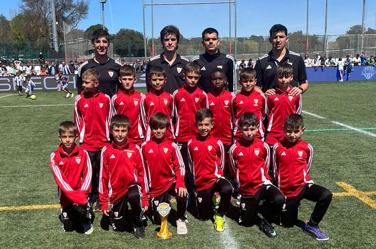 Sevilla Atlético y Cantera Sevilla FC tweet media