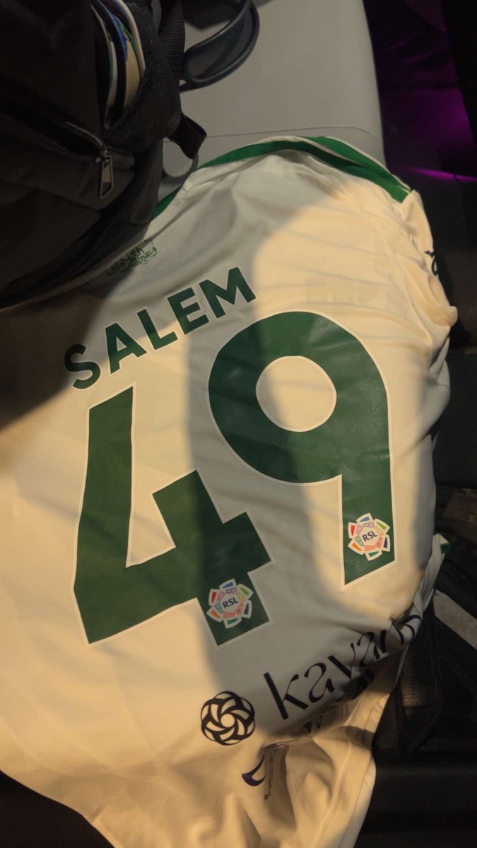 مُهند tweet media