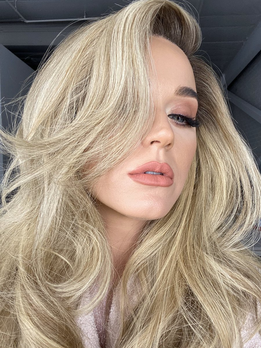 Witness | #KatyLeaveCapitol tweet media