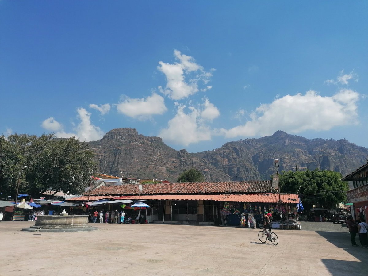 Quien por rumbos tepoztecos?? una cervecita y a ver que sale, si es bi mucho mejor o parejita donde ambos sean de amplio criterio 😈😈🤪🤪