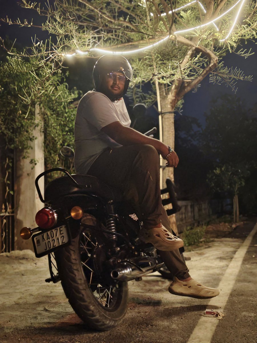 VampireArrives's tweet photo. #nightride https://t.co/HEkqrZNLCy
