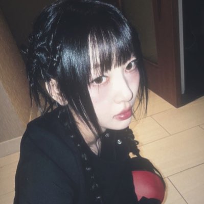 7th year; vio 𖣂︎ tweet media