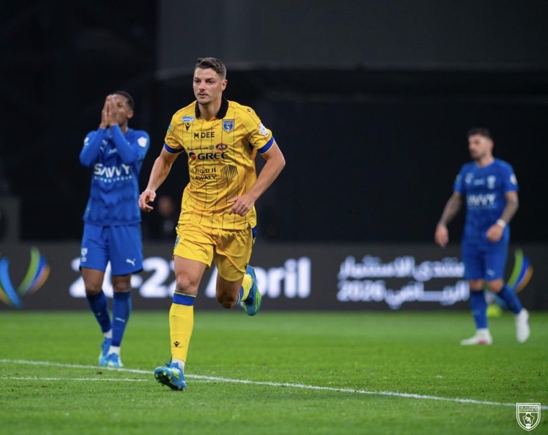 العــمـده tweet media