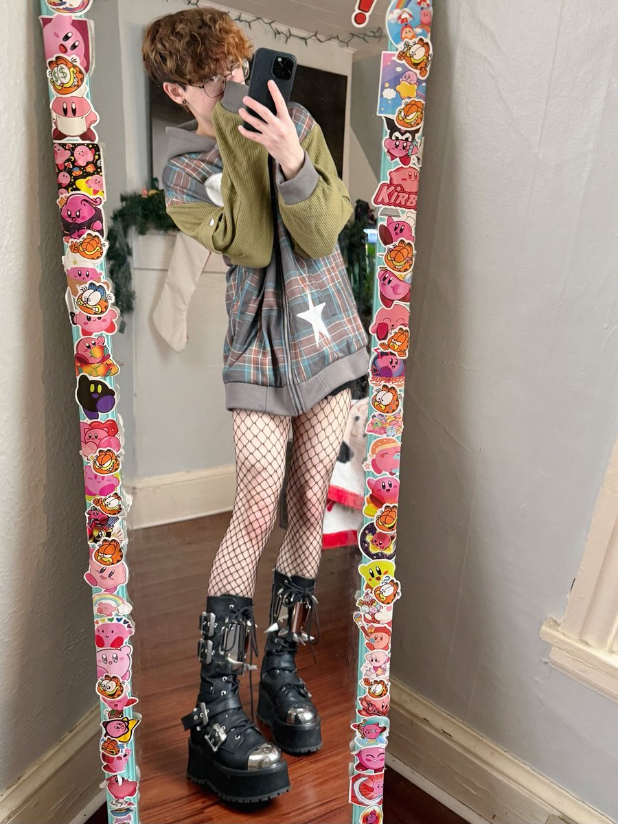 miles 🏳️⚧️🔞 tweet media