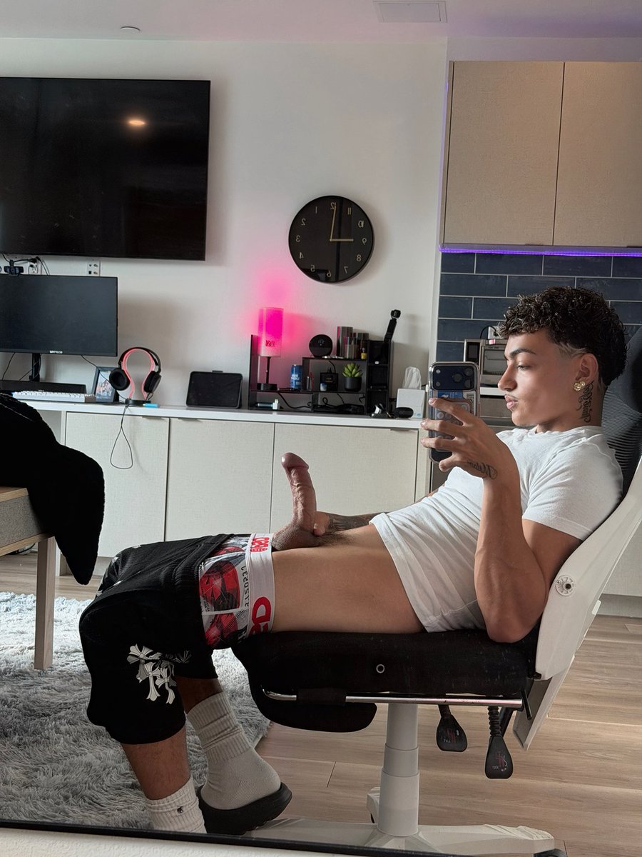 ant🏌🏽 tweet media