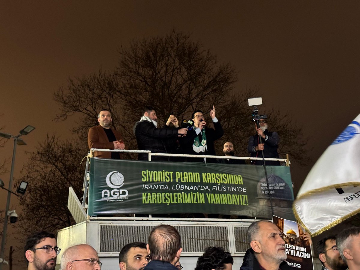 📍Siyonist Plana Karşı Kardeşlerimizin Yanındayız!

📌 İstanbul İl Başkanımız Mehmet Yaroğlu Bey konuşmalarını icra etti.

#SiyonistPlanaKarşı
#KardeşlerimizinYanındayız