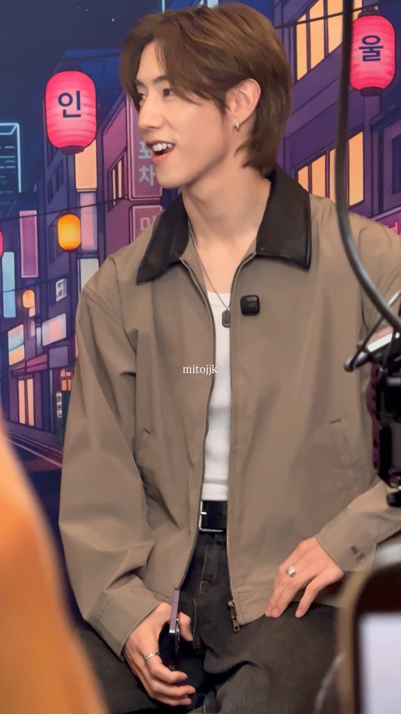 <a href="/Aommynn/">🐰𝘼𝙤𝙢𝙢𝙮𝙣𝙣💜</a> สุดหล่ออ🤧

SAMSUNG M&amp;G WITH MARK TUAN
#GalaxyExperiencexMarkTuan