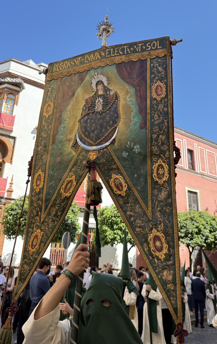 Detalles de la Cofradía del Sol 
#SSantaSevilla26