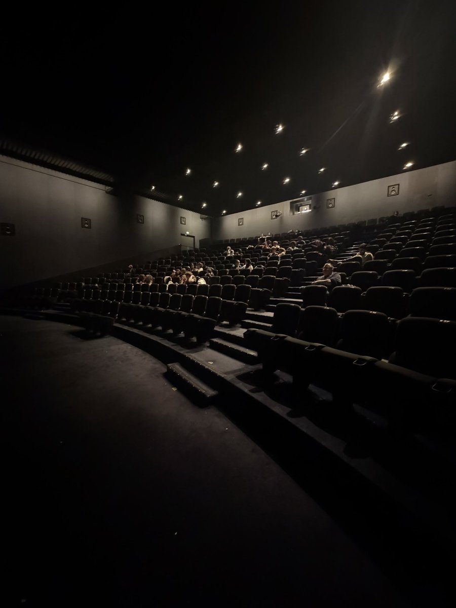 Farah 🥐 tweet media