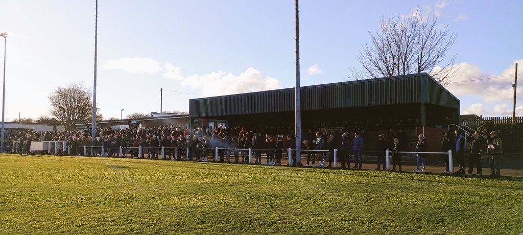 smilerhopper's tweet image. #Groundhopping #COUNTYDURHAM at the welfare for @Official_ECAFC v @HordenCWFC in the @EbacNorthernLge div 1 (step 5) KO 1800 game number 245 with @spireitepete &amp;amp; JP @NorthernHop2026 game 3/3 #triplegameday Great backdrop expensive car parking shite 3 1/2 sided poor facilities