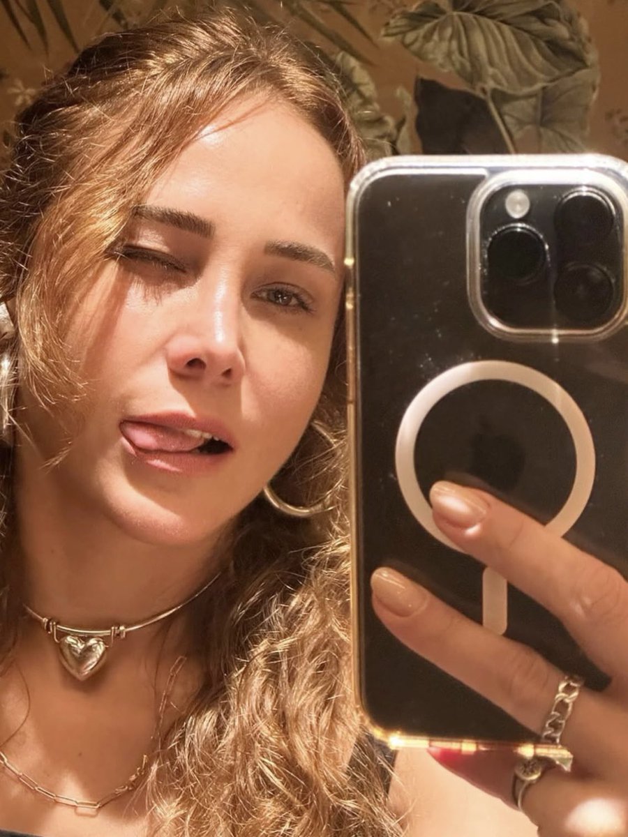 ülviyye. (burcinmood hani) tweet media