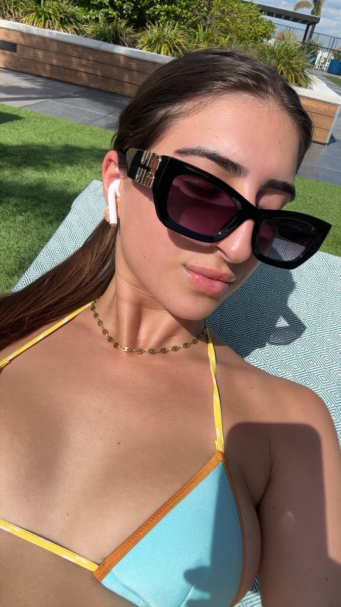 Princess Zara tweet media