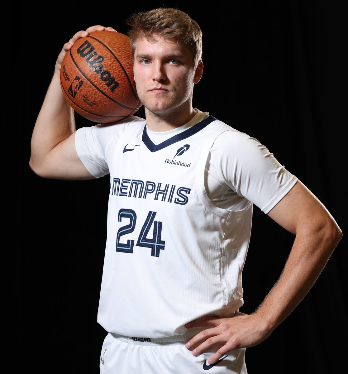 Join us in wishing Cam Spencer of the @MemGrizz a HAPPY 26th BIRTHDAY!