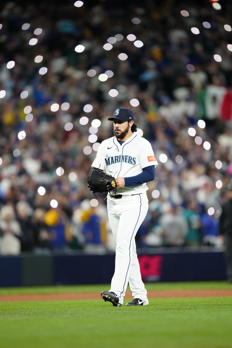 MarinersPR's tweet photo. The @Mariners pitching staff ranks among the top 5 in @MLB in ERA (3rd, 2.68), WHIP (3rd, 0.88), SO/BB (2nd, 4.89) and SO/9 (5th, 10.70).

⚾️: 6:38 p.m. PT
📺: https://t.co/NkKQyoFn0c
📻: @SeattleSports
📝: https://t.co/tnH4U8rv11 https://t.co/6yqZiBg2MH
