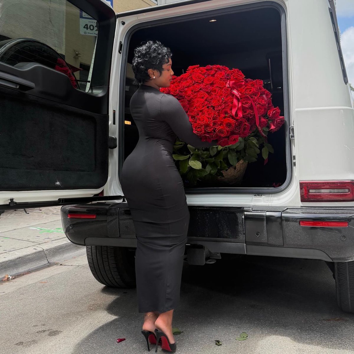 Janerika tweet media