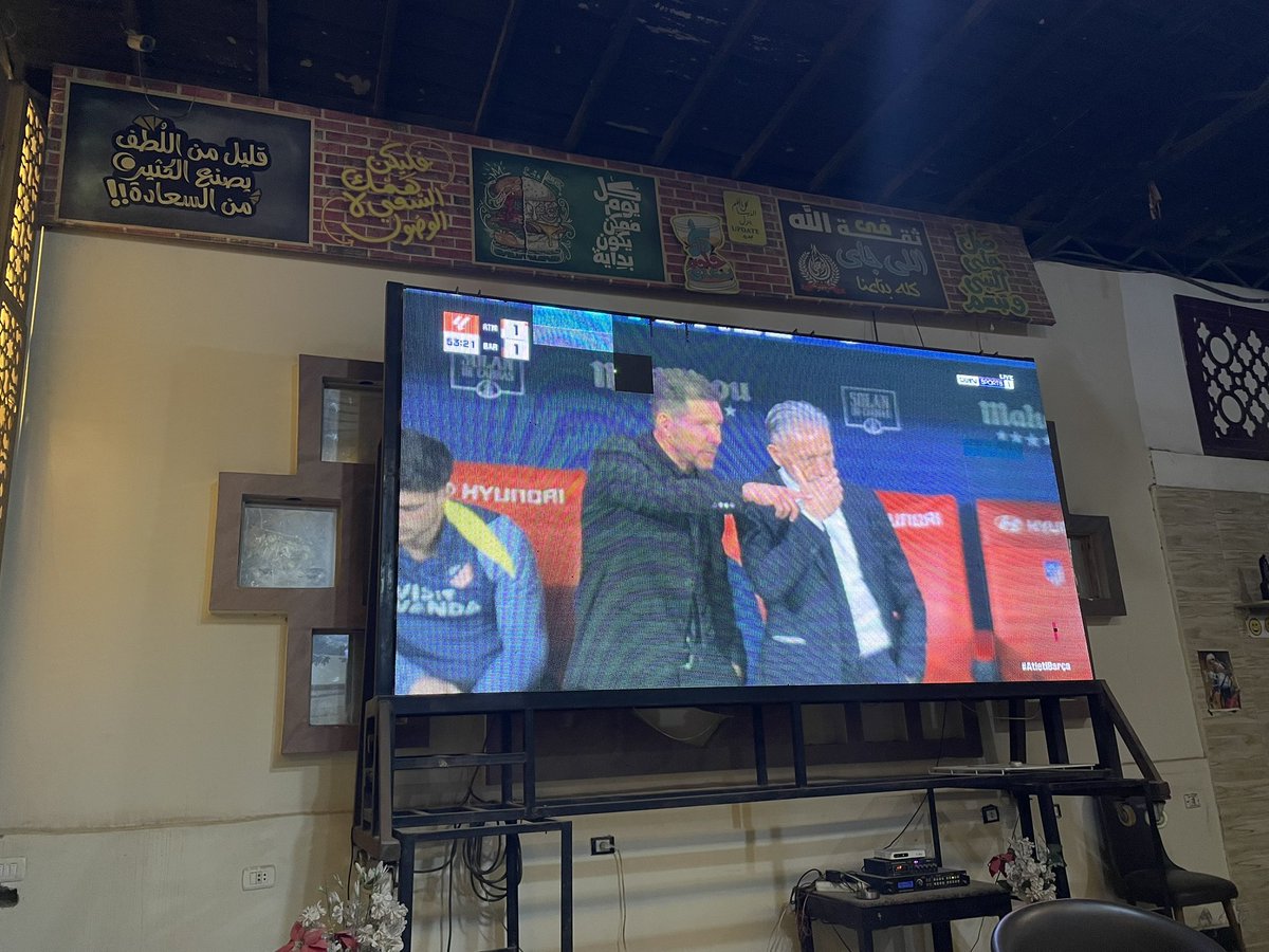 Eslam | UI UX designer ✨ tweet media