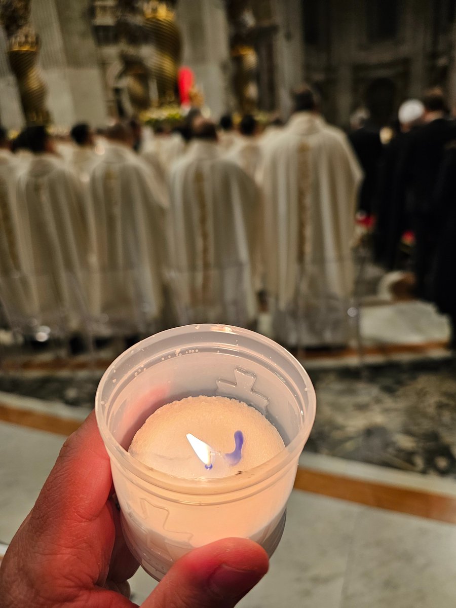 Embamexvat's tweet photo. Acampañamos al cuerpo diplomático en la ceremonia del Sábado Santo en el Vaticano, presidida por el papa León XIV. https://t.co/iVkCizOc6p