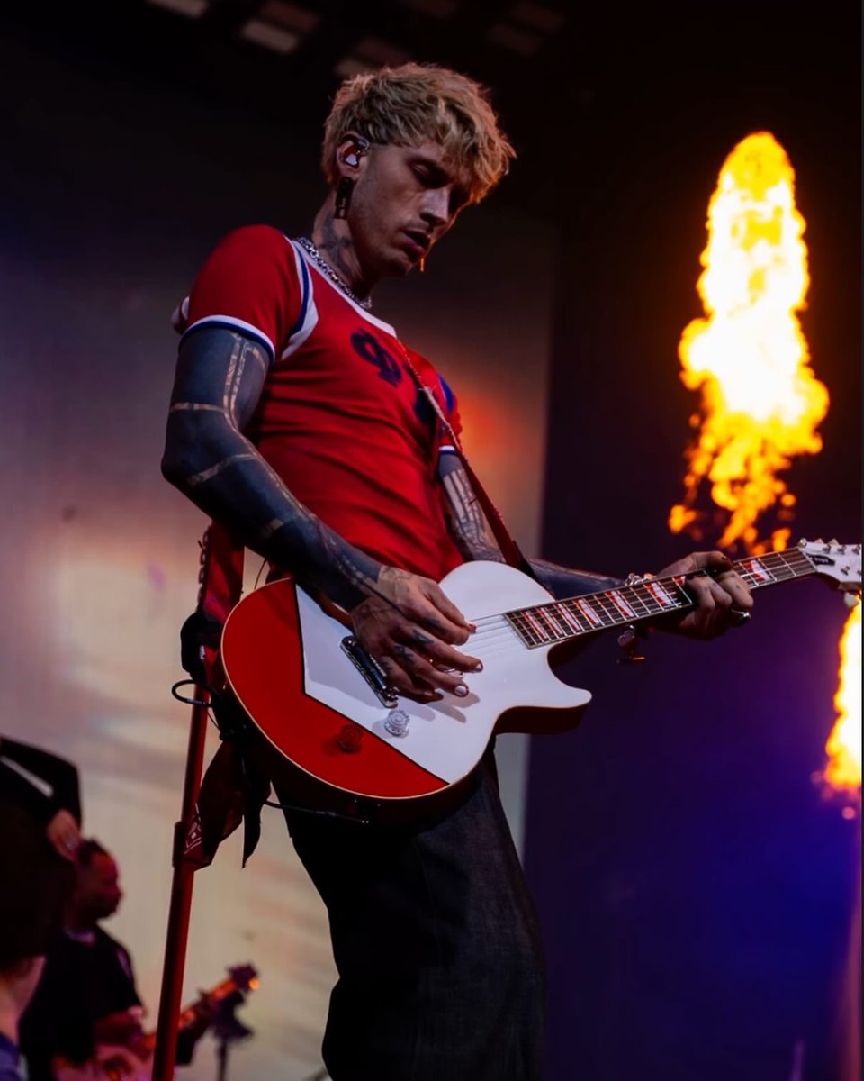 MGK ANIME tweet media