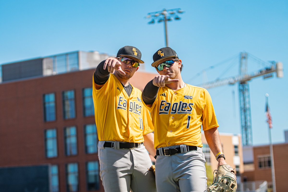 To The Top Unis tweet media