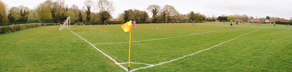 smilerhopper's tweet image. #Groundhopping #notts #broxtowe at the @ChilwellSchool for @TrinityFc1 v @beestonfree in the Derby Church League premier ko 1030 game number 246 with @spireitepete &amp;amp; mellie shared with @TrentVineyardFC @NottsSeniorLge @Toton_TigersFC @BeestonAlbionFc #triplegameday 1/3 #eastersat