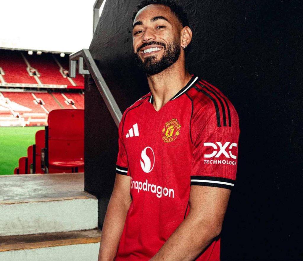 UtdForever7's tweet image. 🚨📸 Throwback to Matheus Cunha first day at Old Trafford as a RED! 🔴⭐️