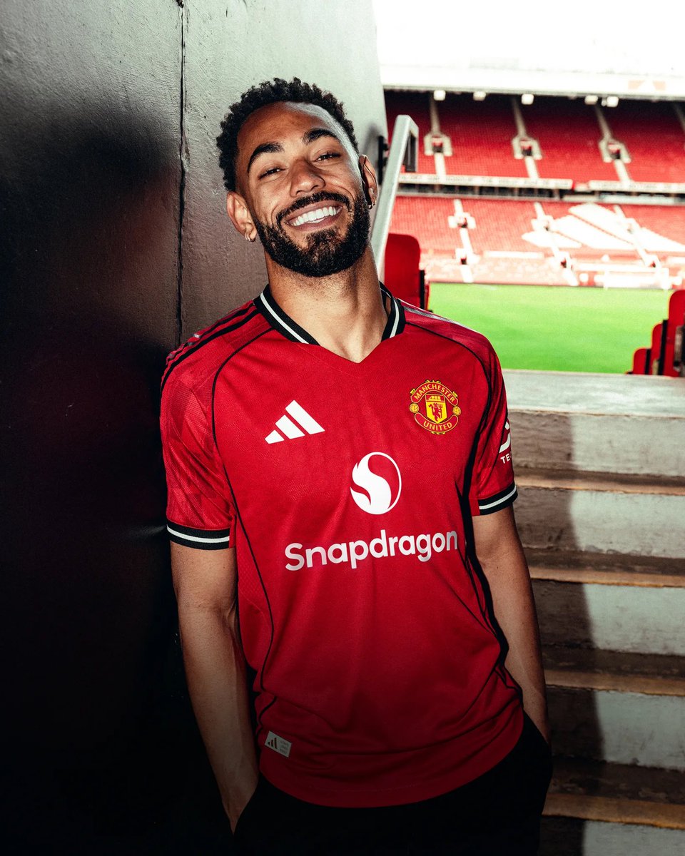 UtdForever7's tweet image. 🚨📸 Throwback to Matheus Cunha first day at Old Trafford as a RED! 🔴⭐️