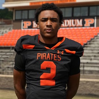 Mike Norvell &amp; Florida State land a commitment from 3 star ATH Dayon Cooper out of South Pittsburgh Tennessee 

1,252 yards of total offense and 17 touchdowns in his junior season. Earned TN D1A Mr. Football honors.

#NoleFamily