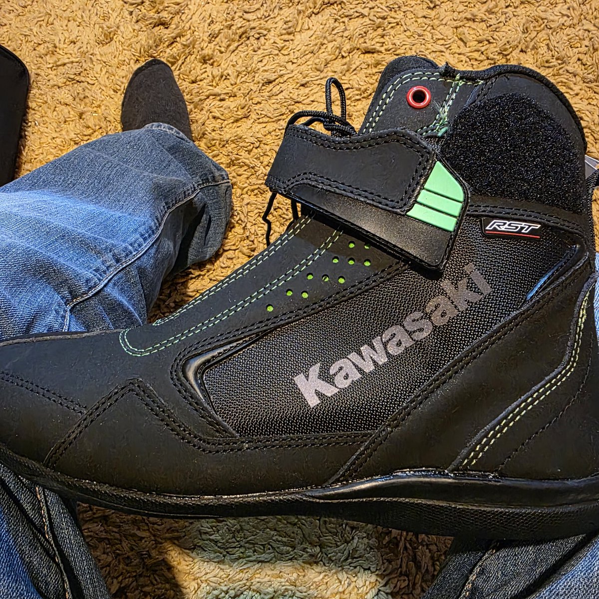 trucking about tweet media