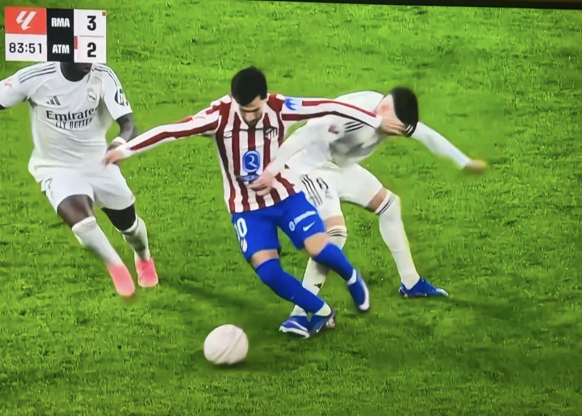 Infiltrado Blanco tweet media