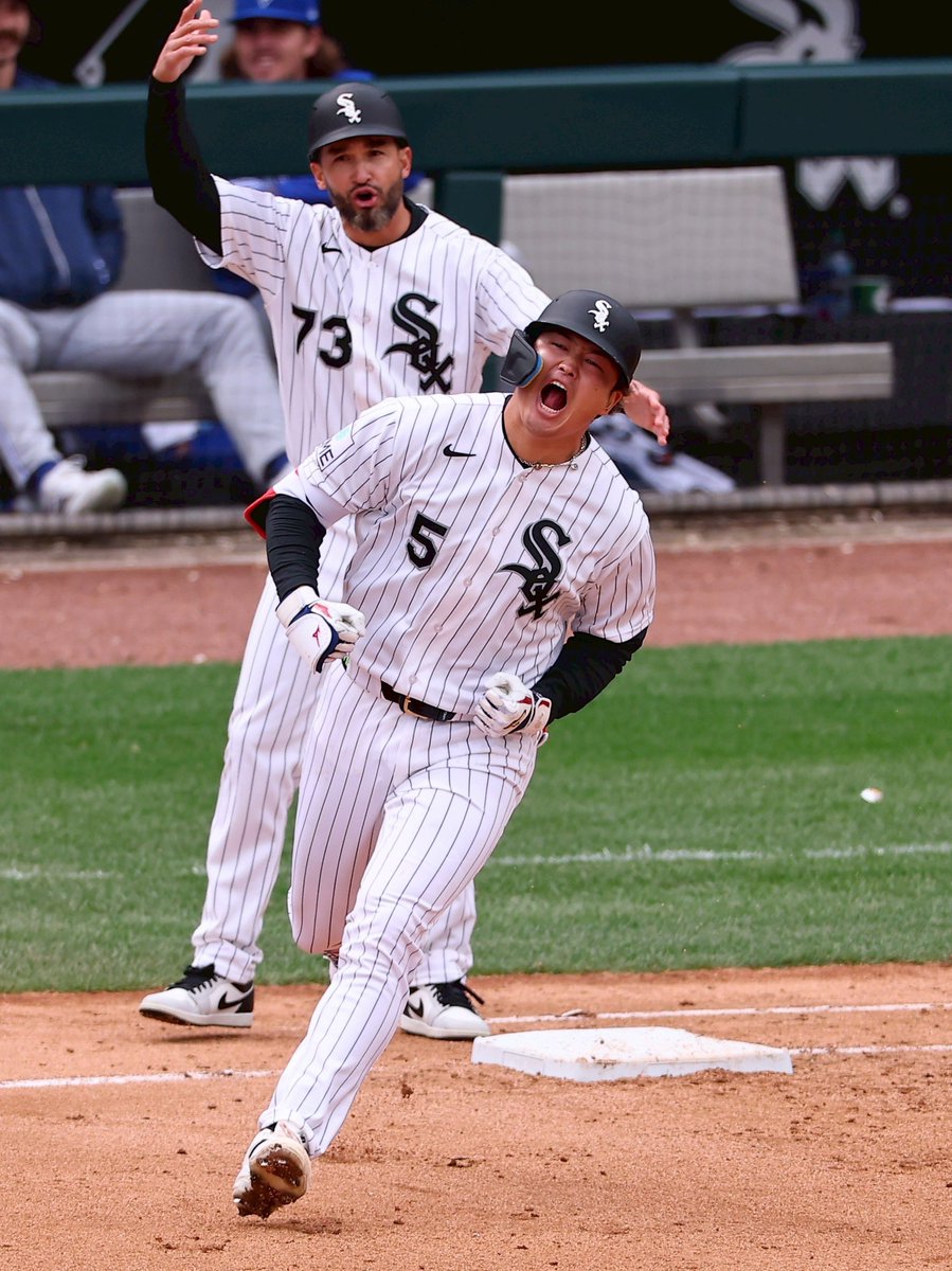 Naoto_SANSPO's tweet image. #村上宗隆 選手

26歳2カ月2日で日米通算250号達成🎉

NPB通算250号最年少達成は #王貞治 氏の26歳2カ月29日です👀

（撮影・福島範和カメラマン📷）

＠WhiteSox #WhiteSox