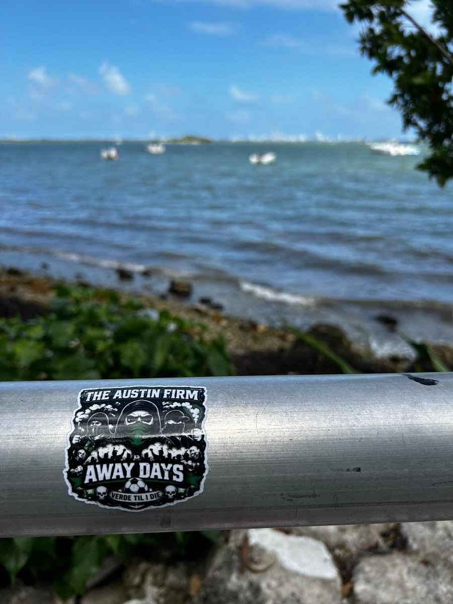 TheAustinFirm's tweet photo. #Miami #Awaydays #Verde 😎 https://t.co/fVVtviTtWX