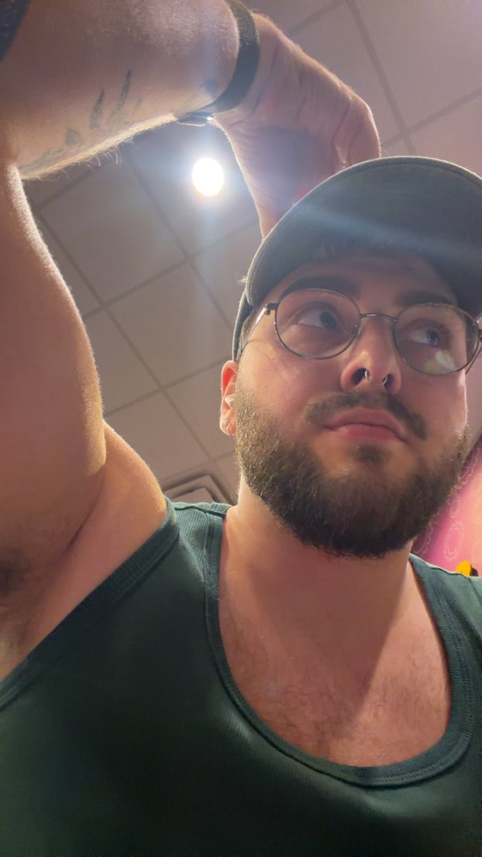 𝒞𝒶𝓂𝑒𝓇𝑜𝓃 tweet media