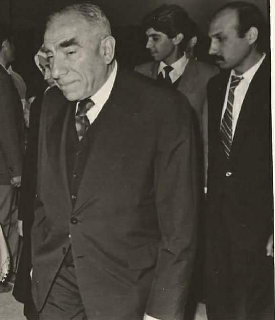mayhanacar's tweet photo. En  zor zamanlarda  yolu beraber yürüdük.
Rahmet olsun Türk'ün Başbuğ'una... https://t.co/uOu0bTmODW