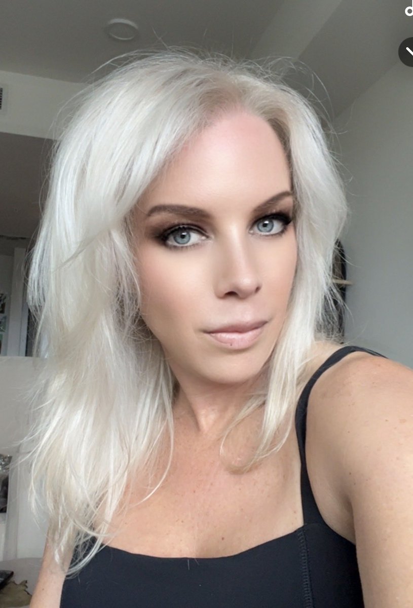 Alice in Wonderland tweet media